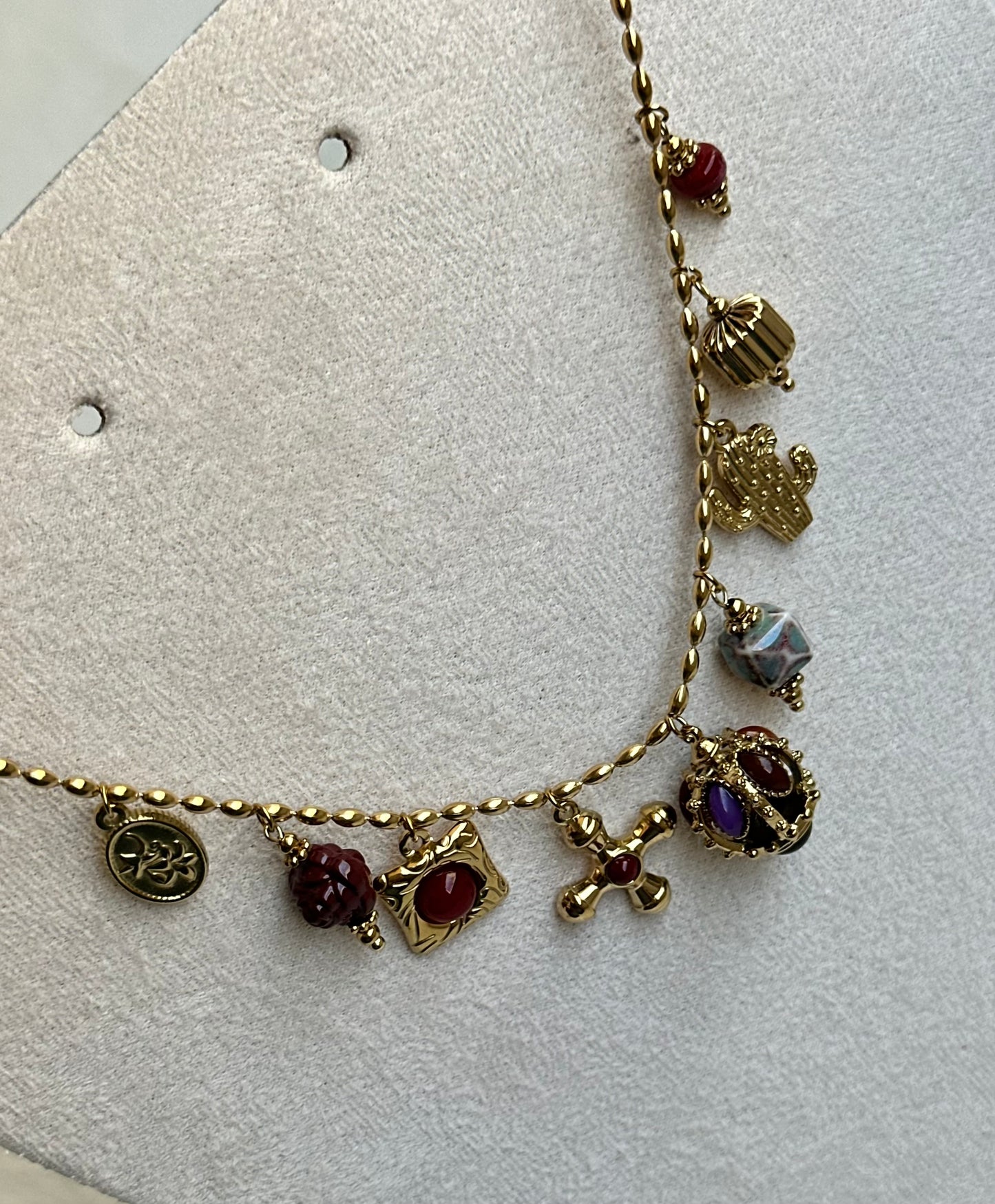 Leona Necklace