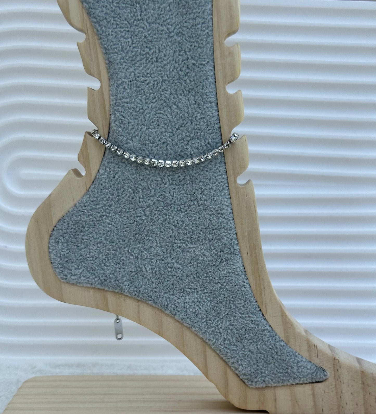 Beatrice Anklet