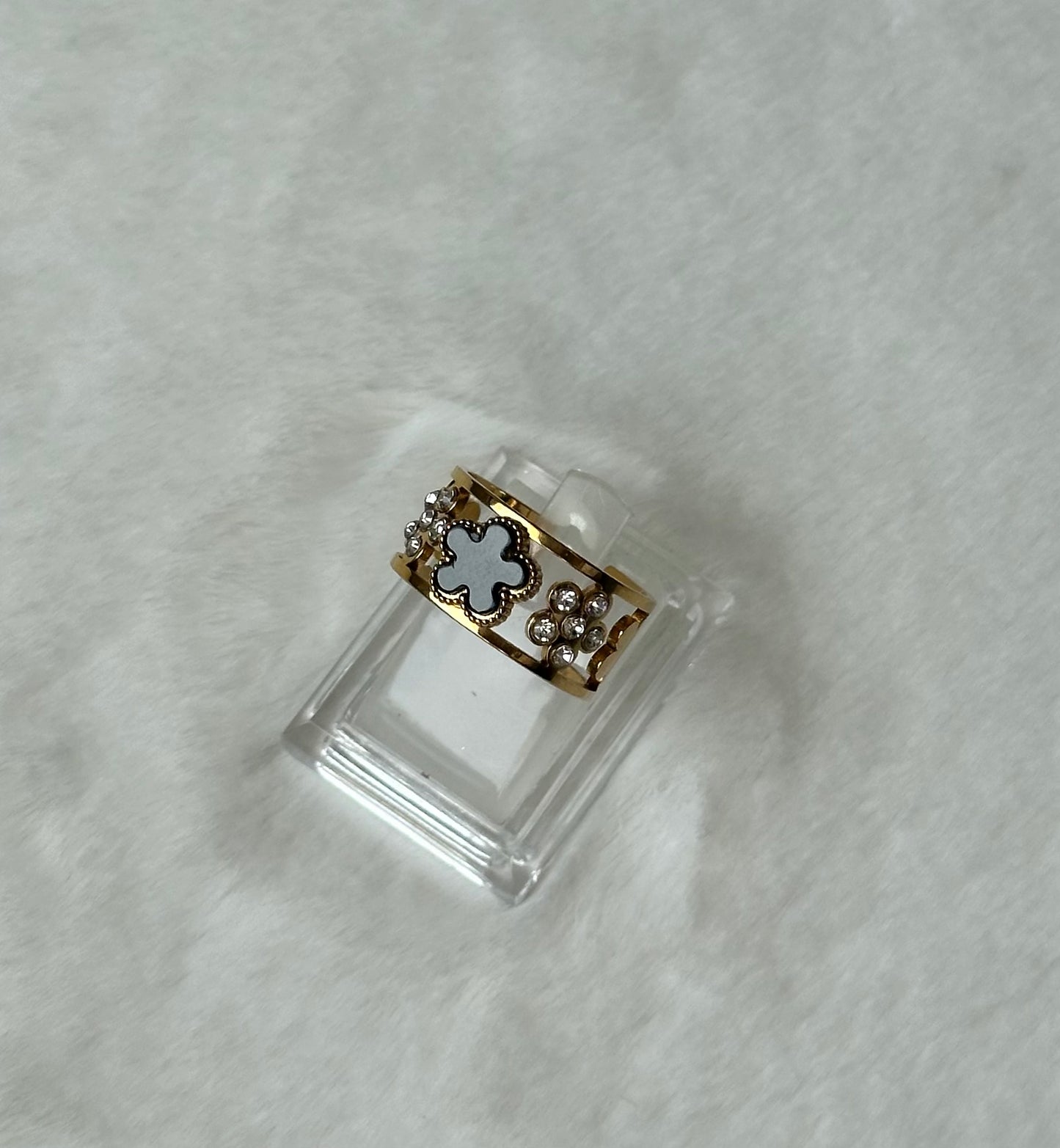 Isadora Ring