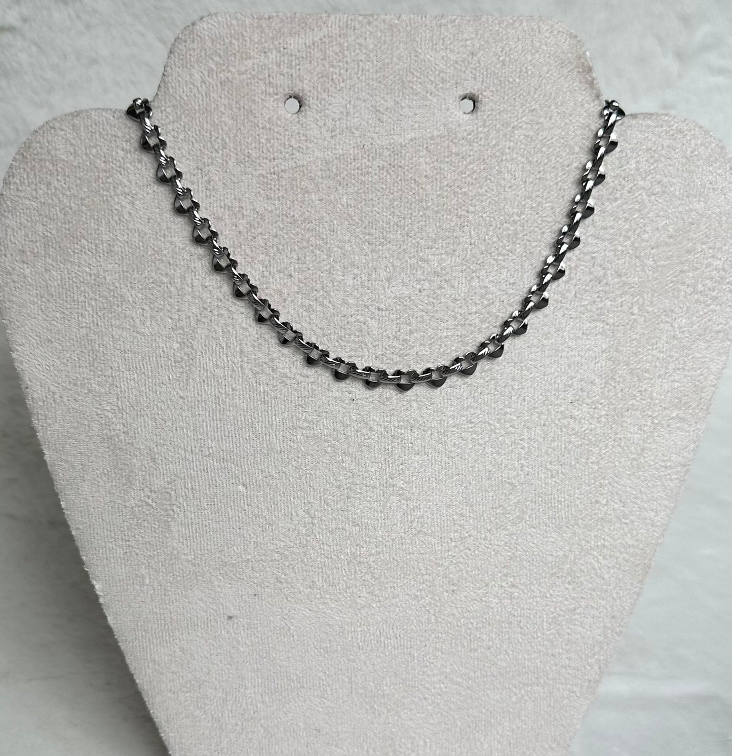 Wren Necklace