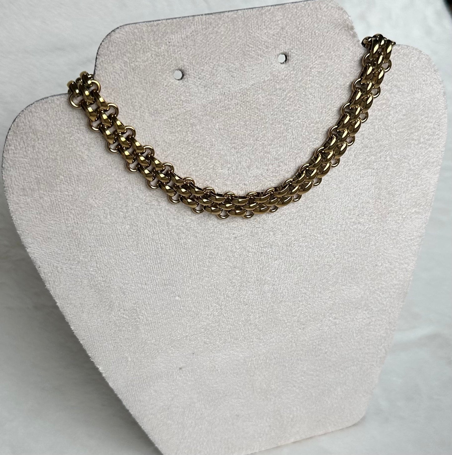 Ezra Necklace