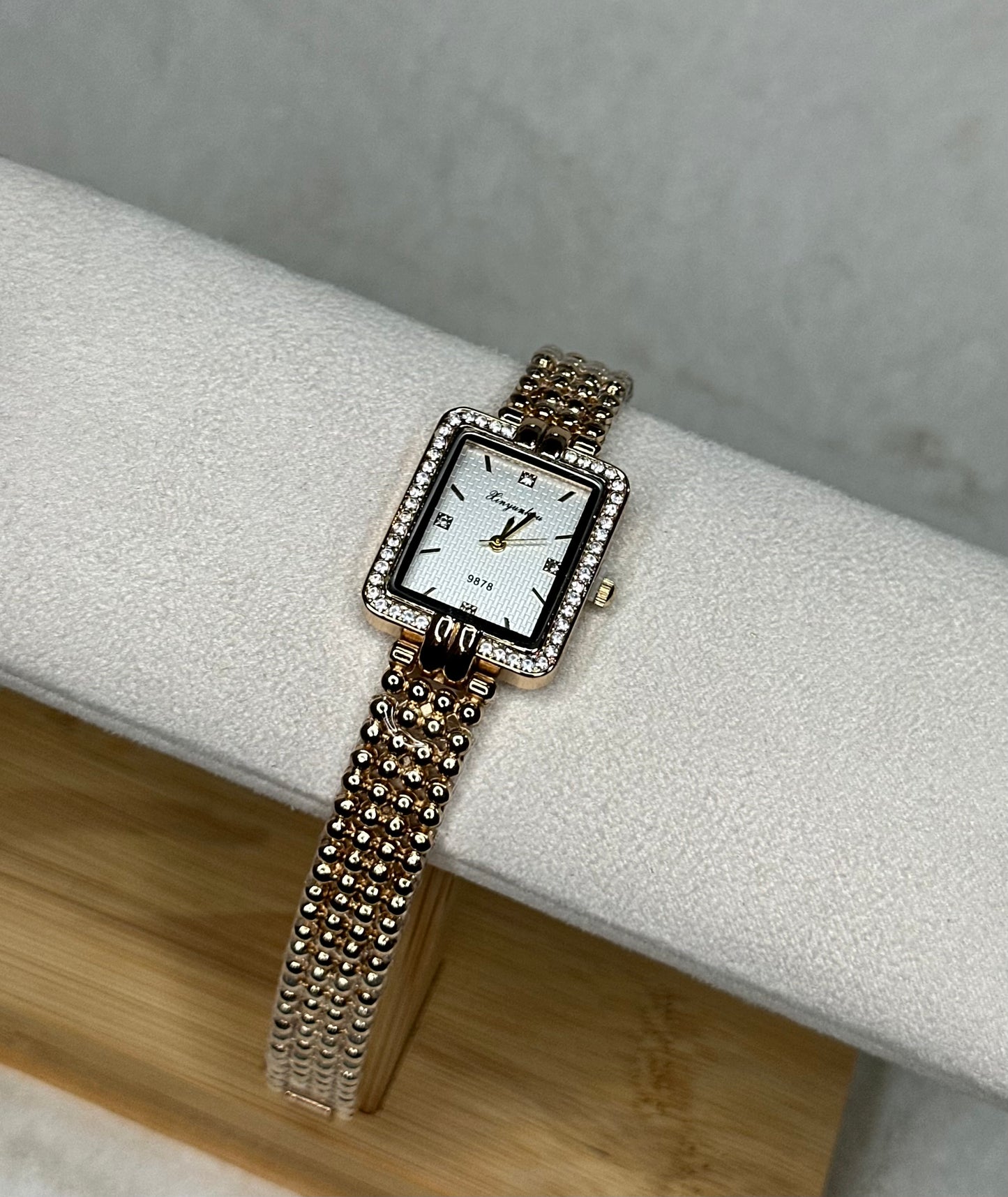 Hustle Watch