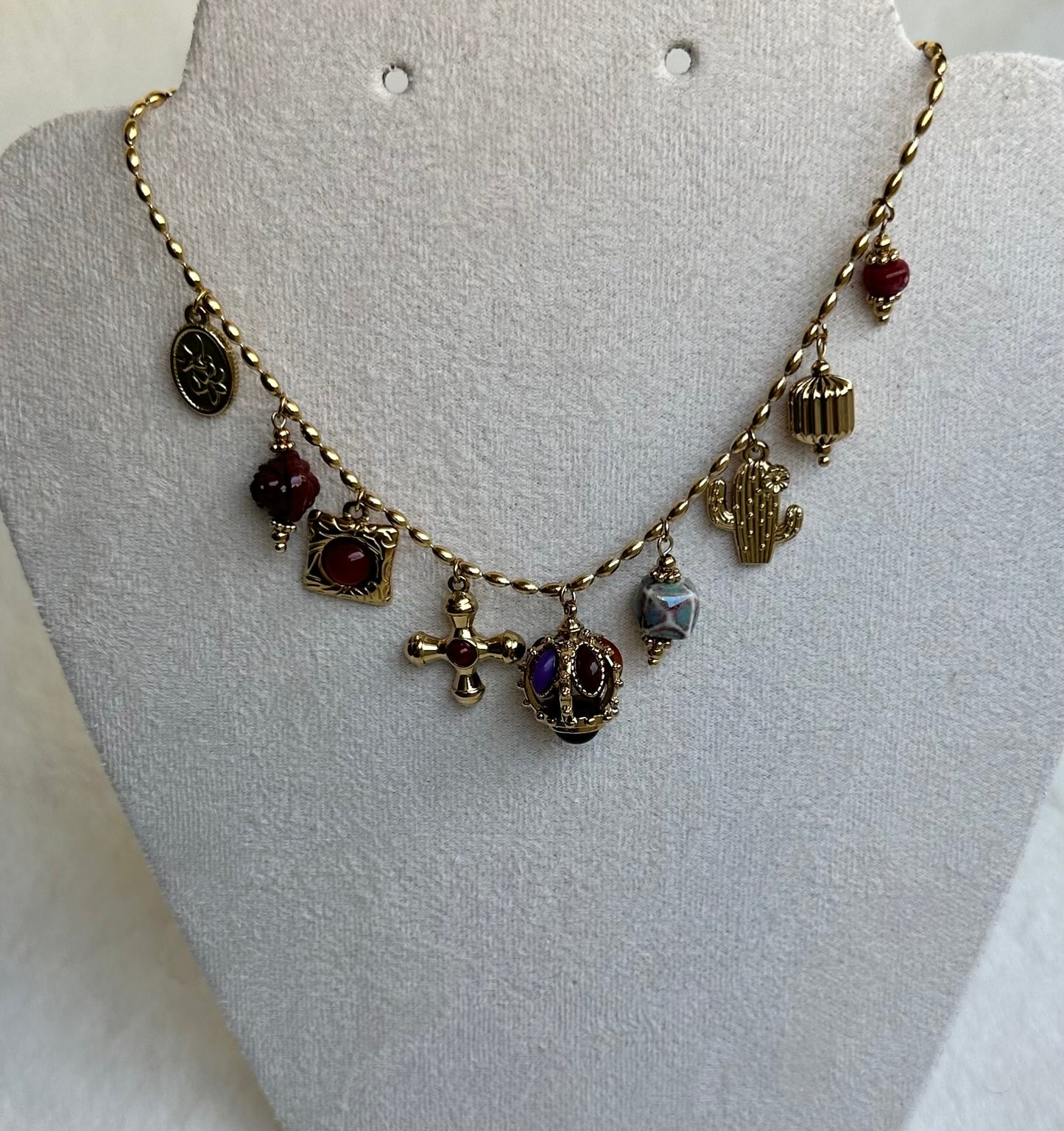 Leona Necklace