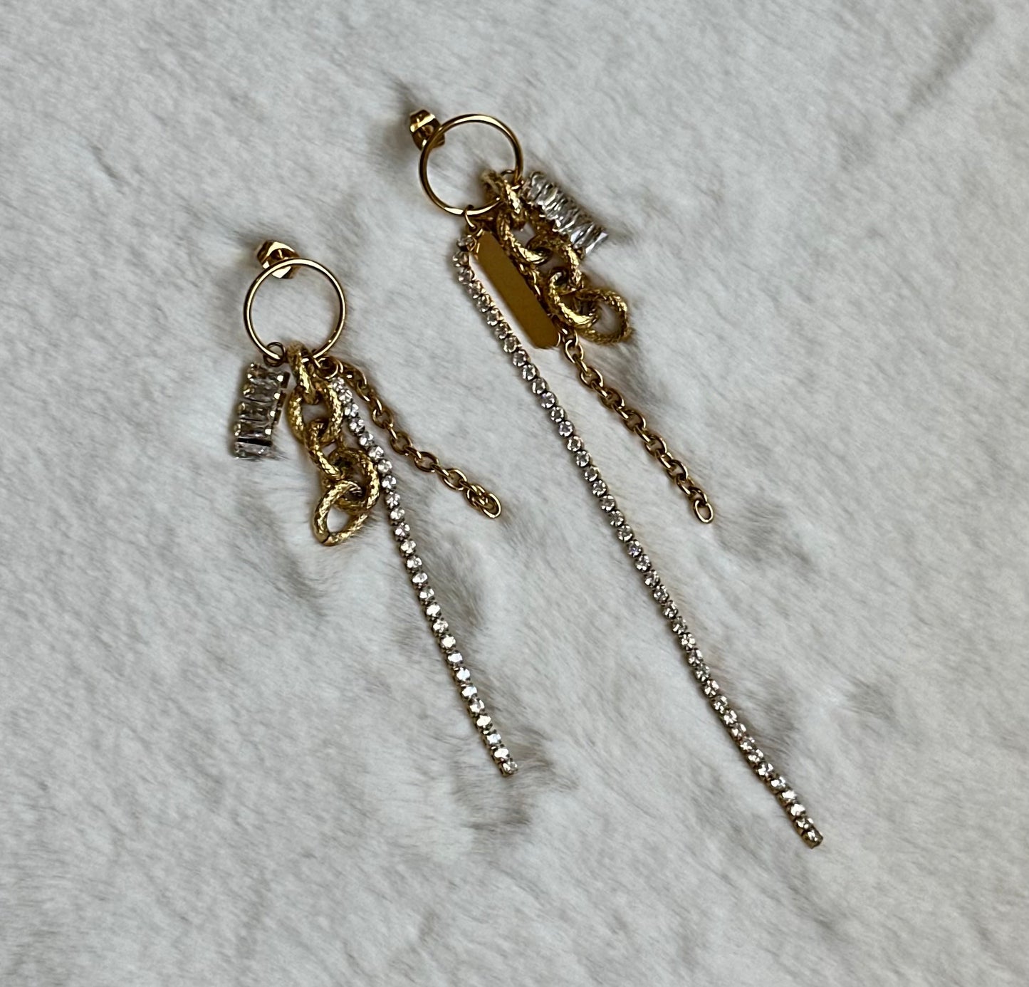 Elen Gold Earrings