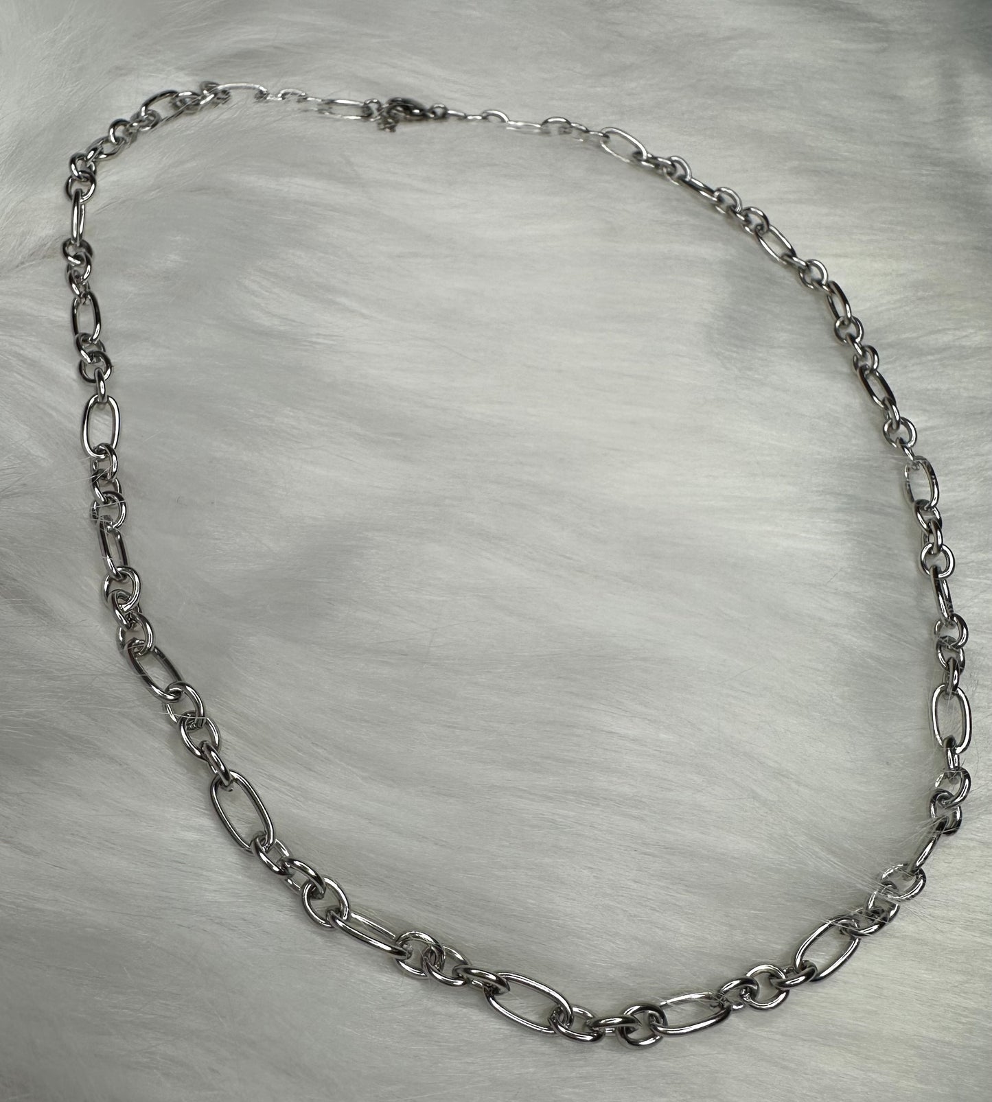 Lience Necklace
