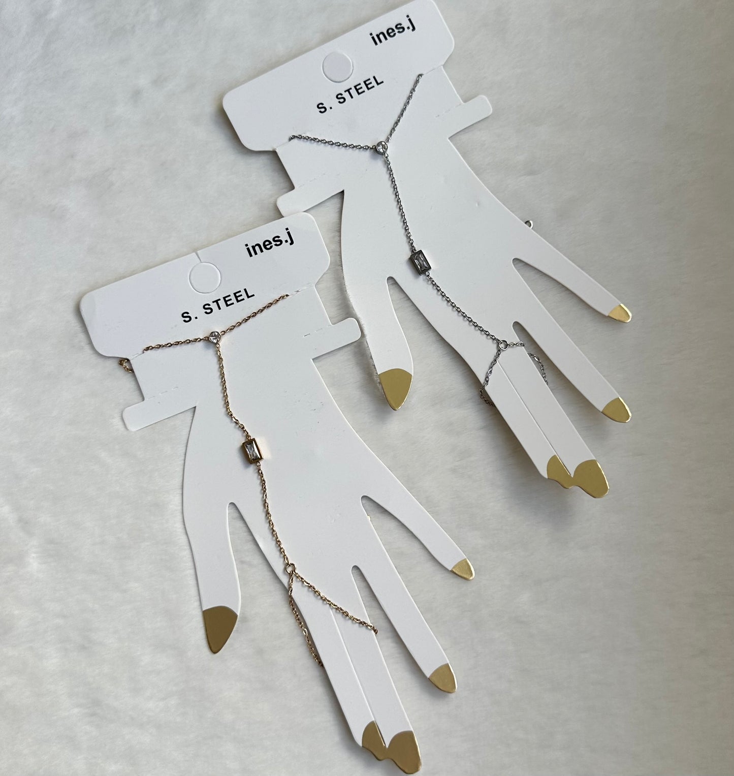 Ariana Hand Chain