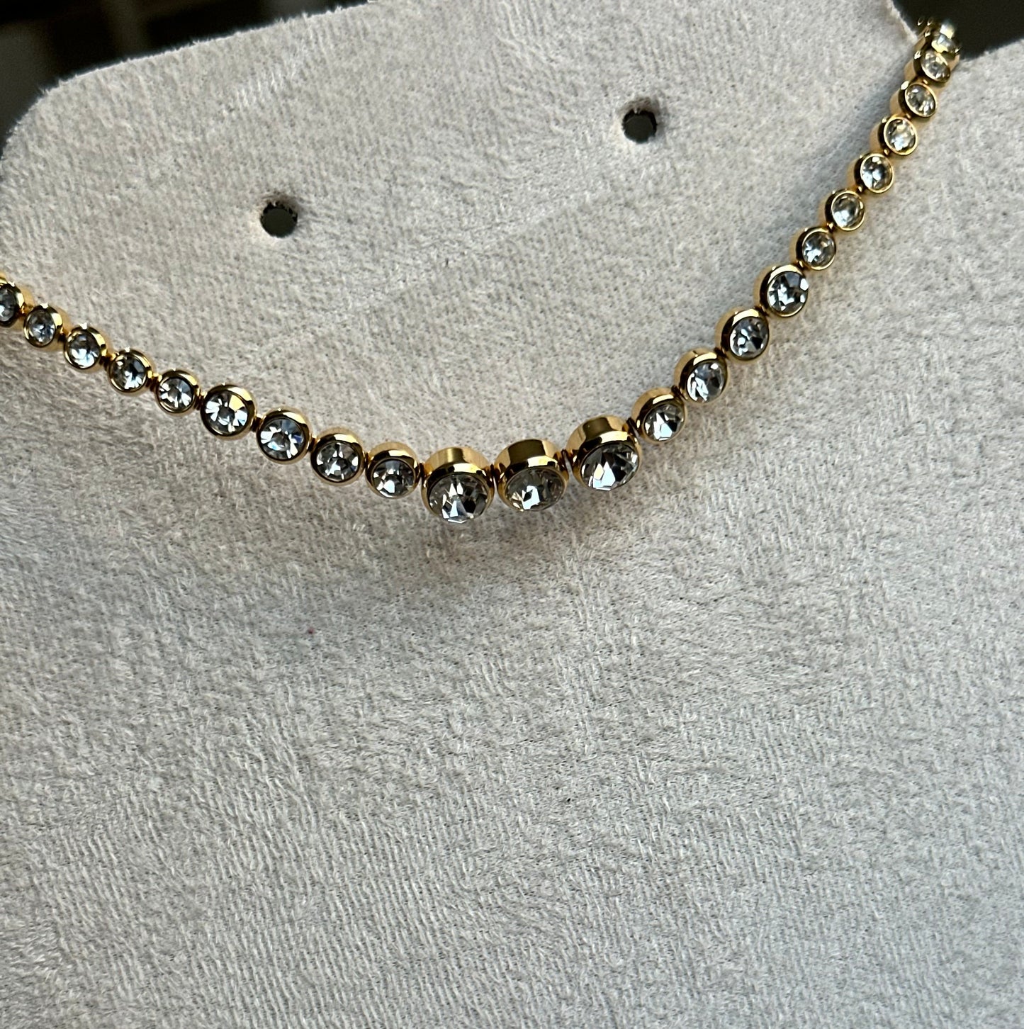 Daffodil Necklace