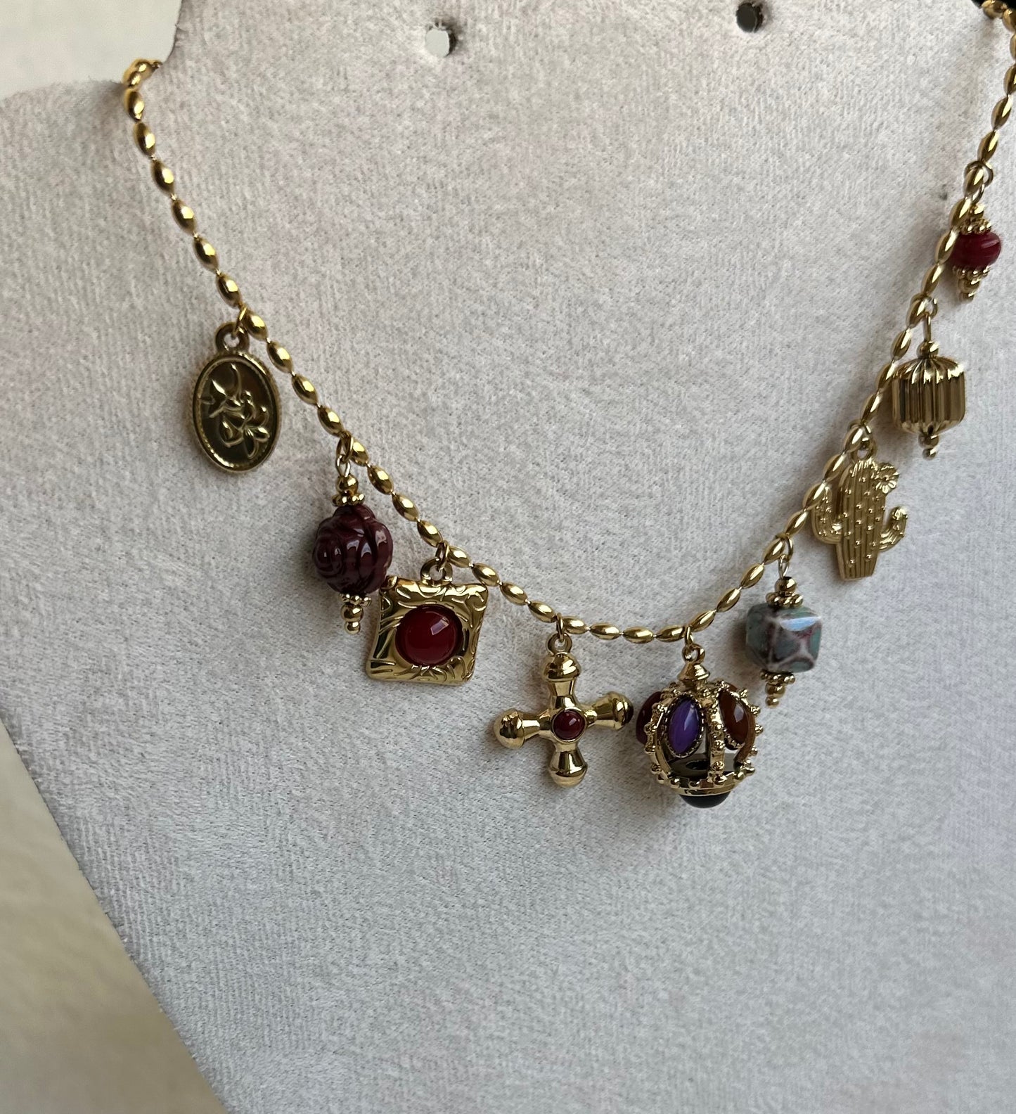 Leona Necklace