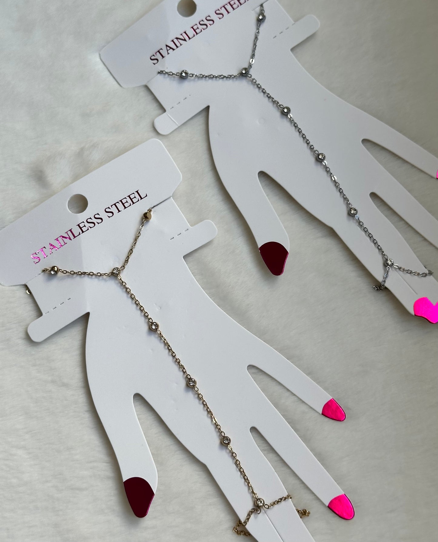 Vallie Hand Chain