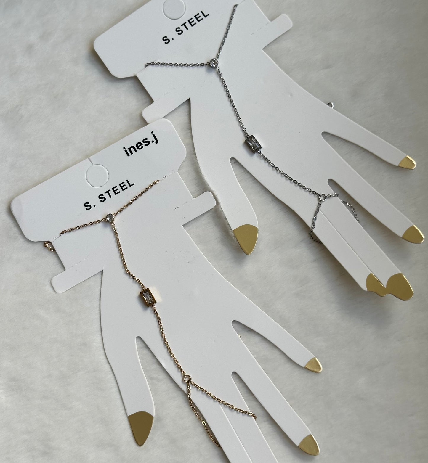 Ariana Hand Chain