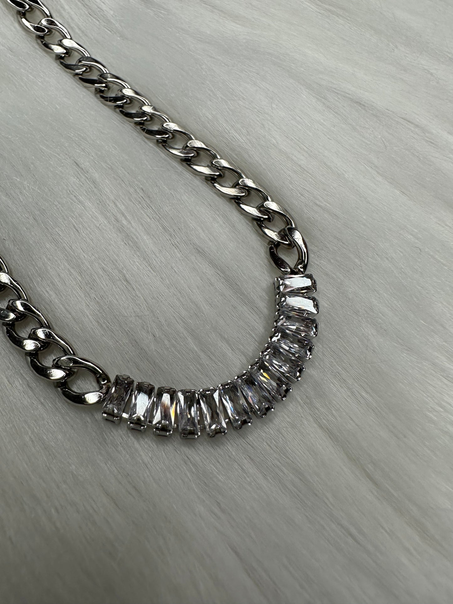 Diamonds Chain Necklace