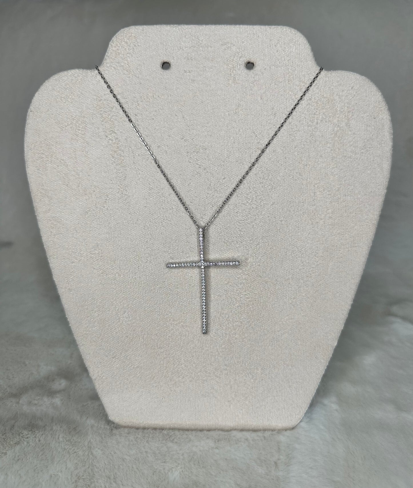 Cora Cross Necklase