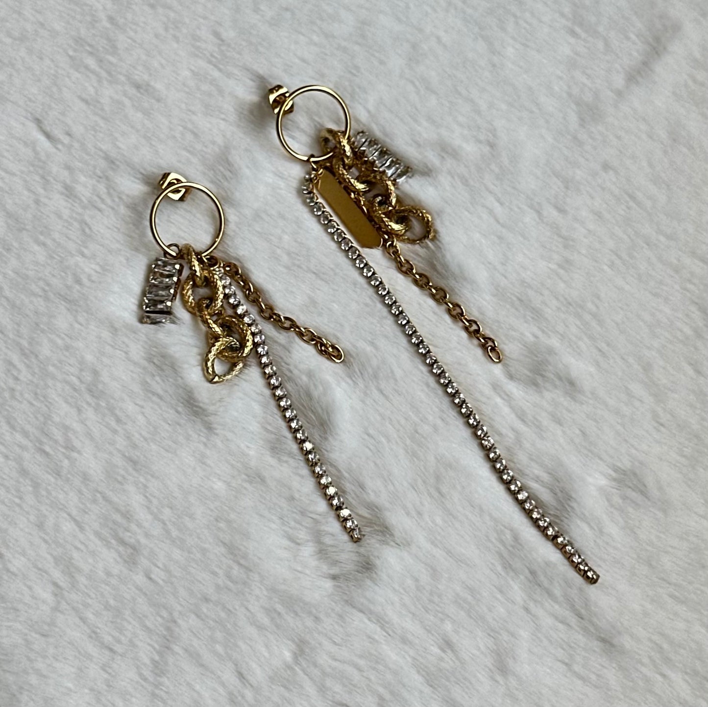 Elen Gold Earrings