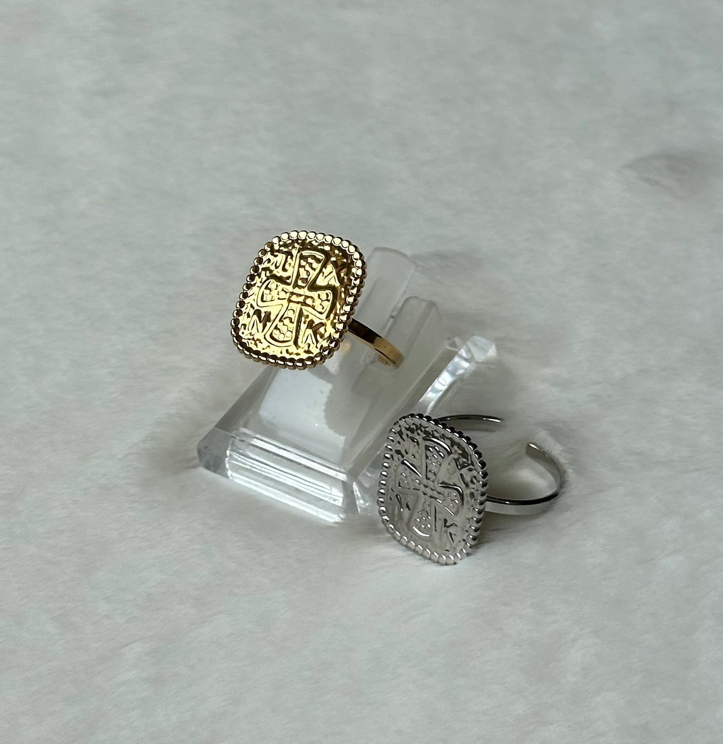 IC.XC. Ring