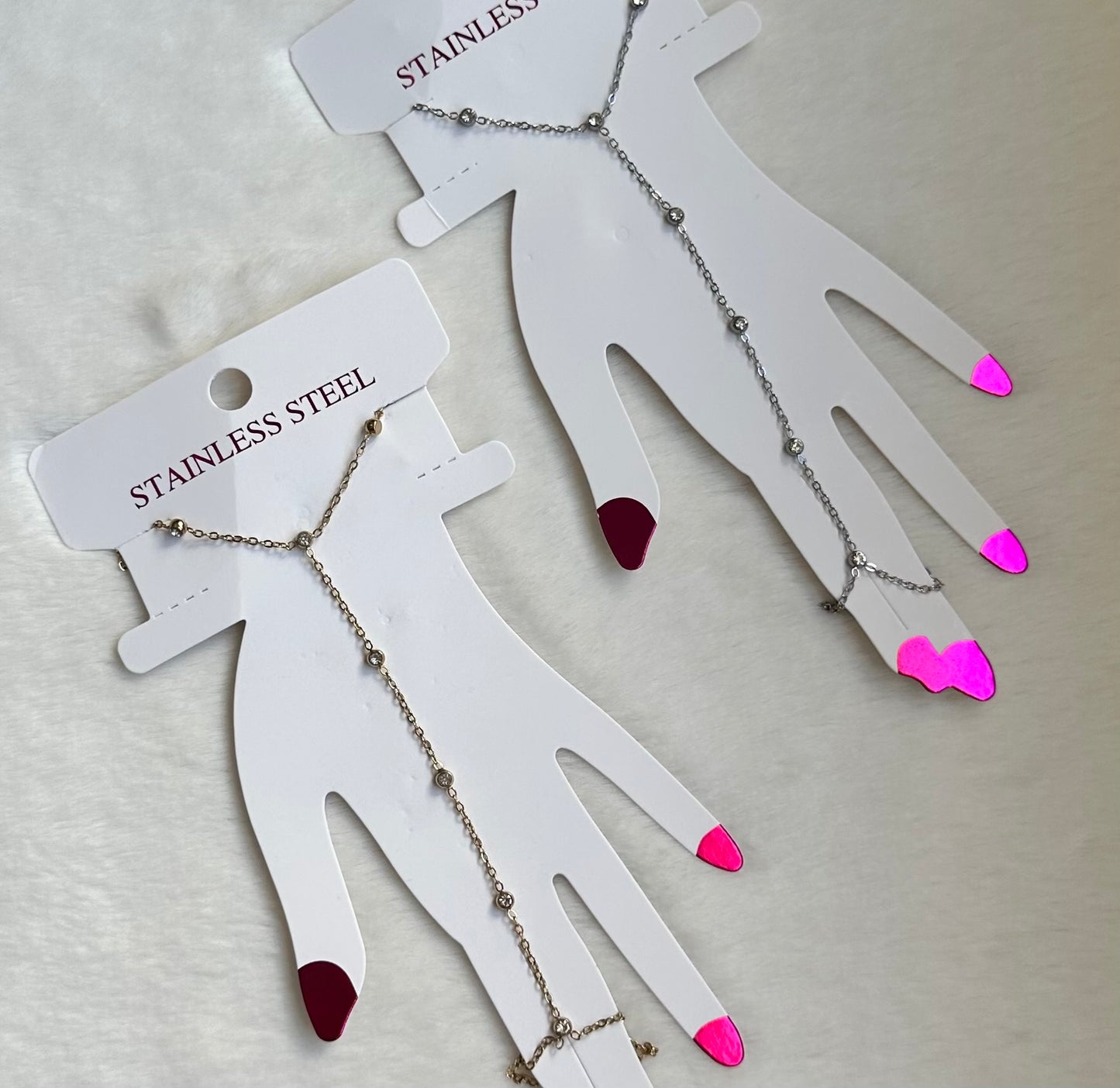 Vallie Hand Chain