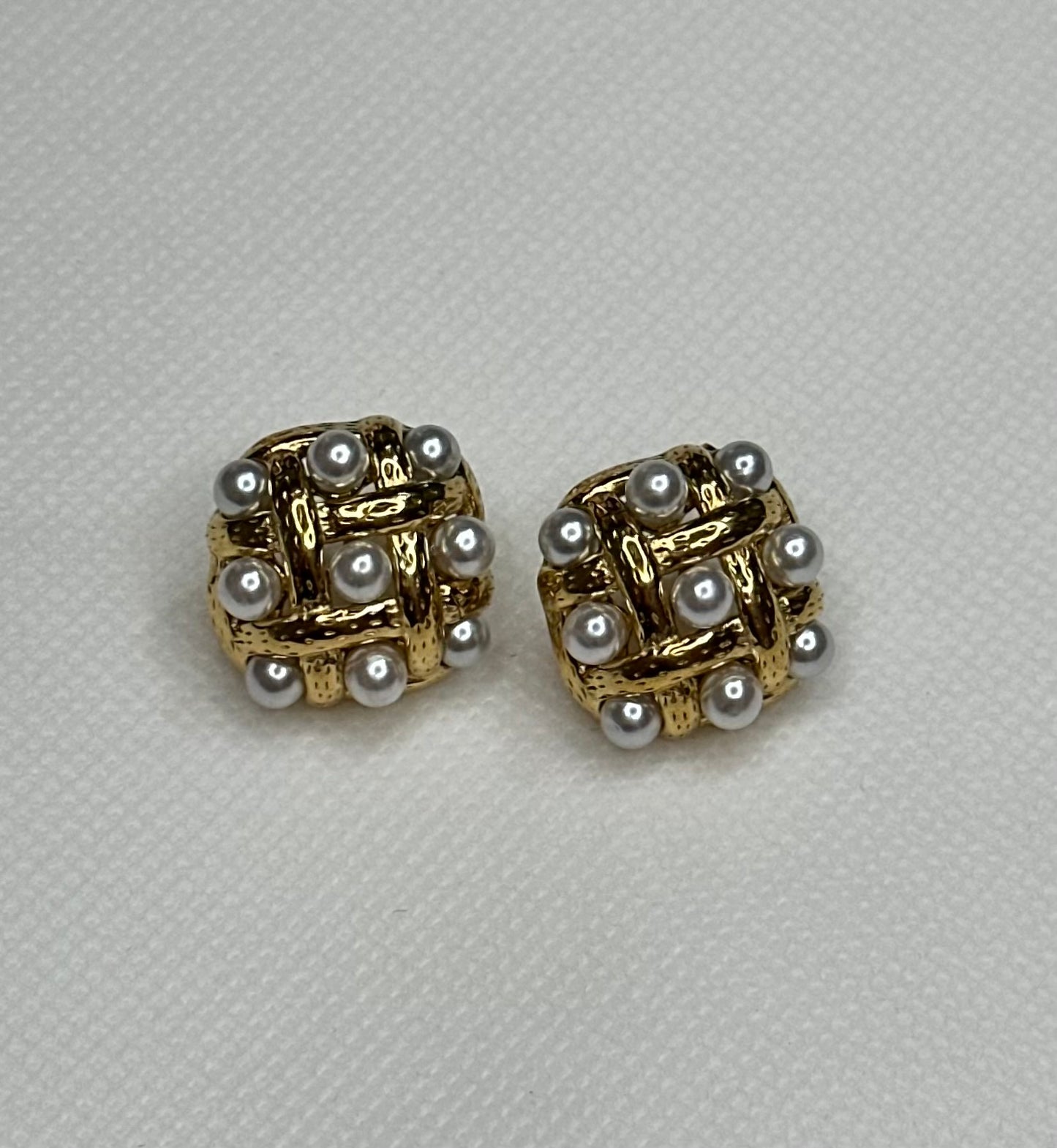 Elaya Earrings