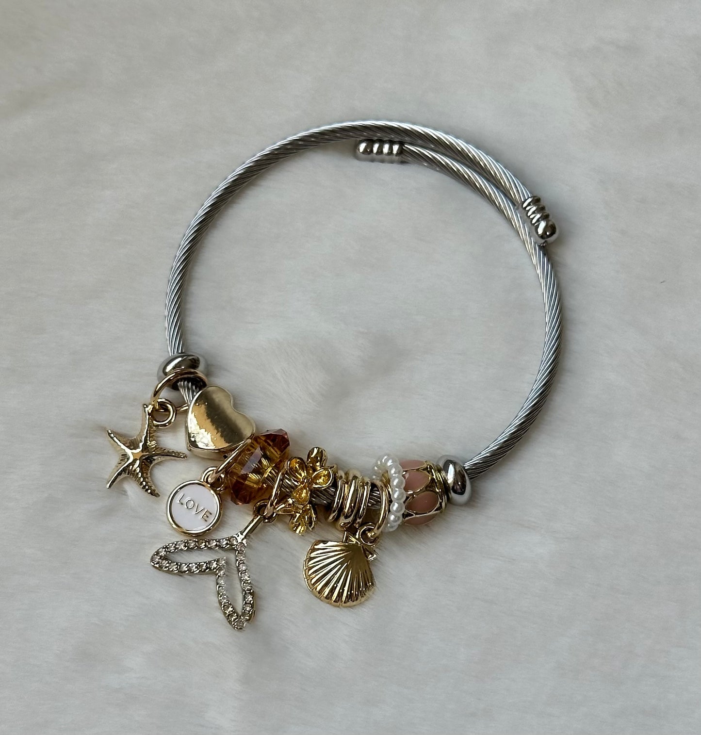 Delta Bracelet