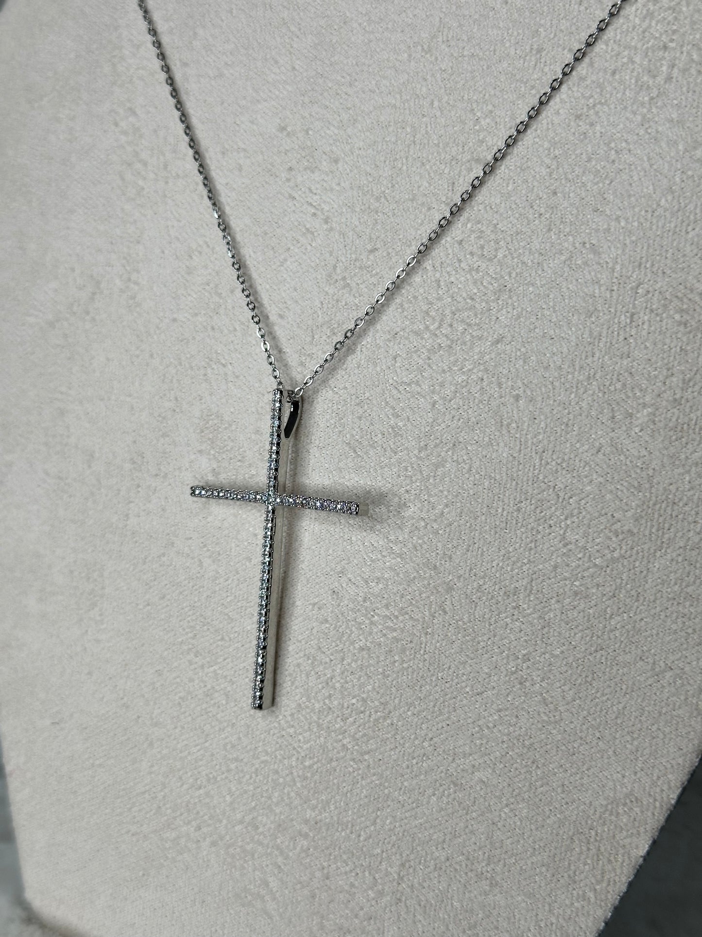 Cora Cross Necklase
